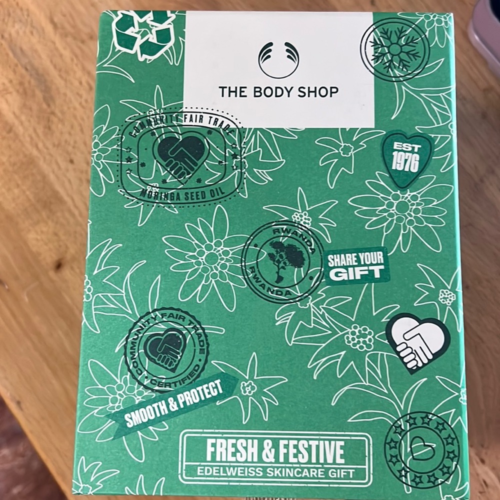 The Body Shop Fresh and Festive Set